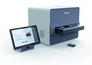 NAT3000 Point-of-Care qPCR device with touchscreen and cartridge